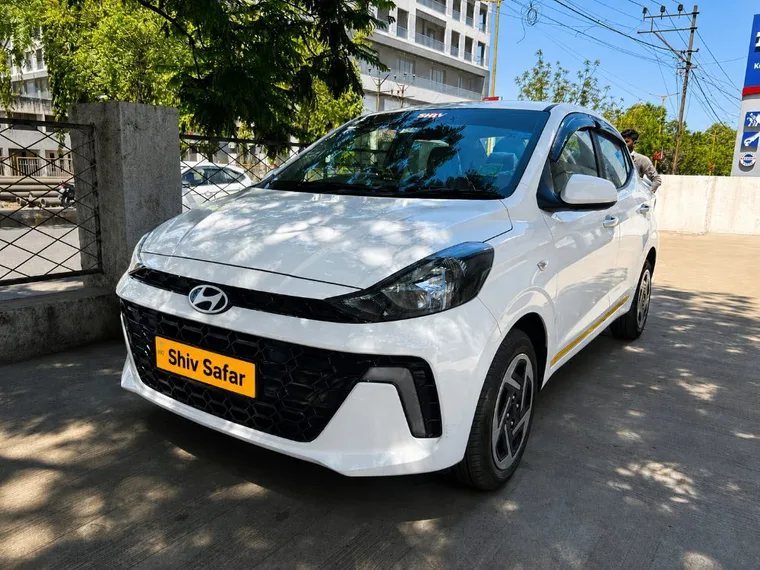 Hyundai Aura photo